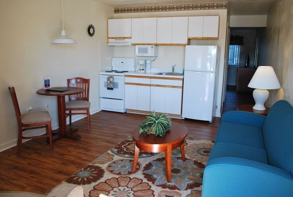 Affordable Suites Канаполис Екстериор снимка