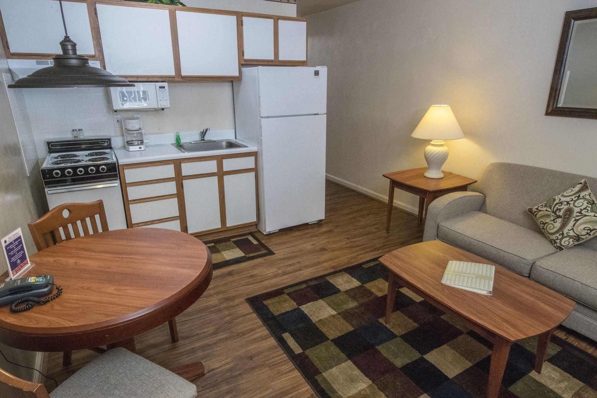 Affordable Suites Канаполис Екстериор снимка