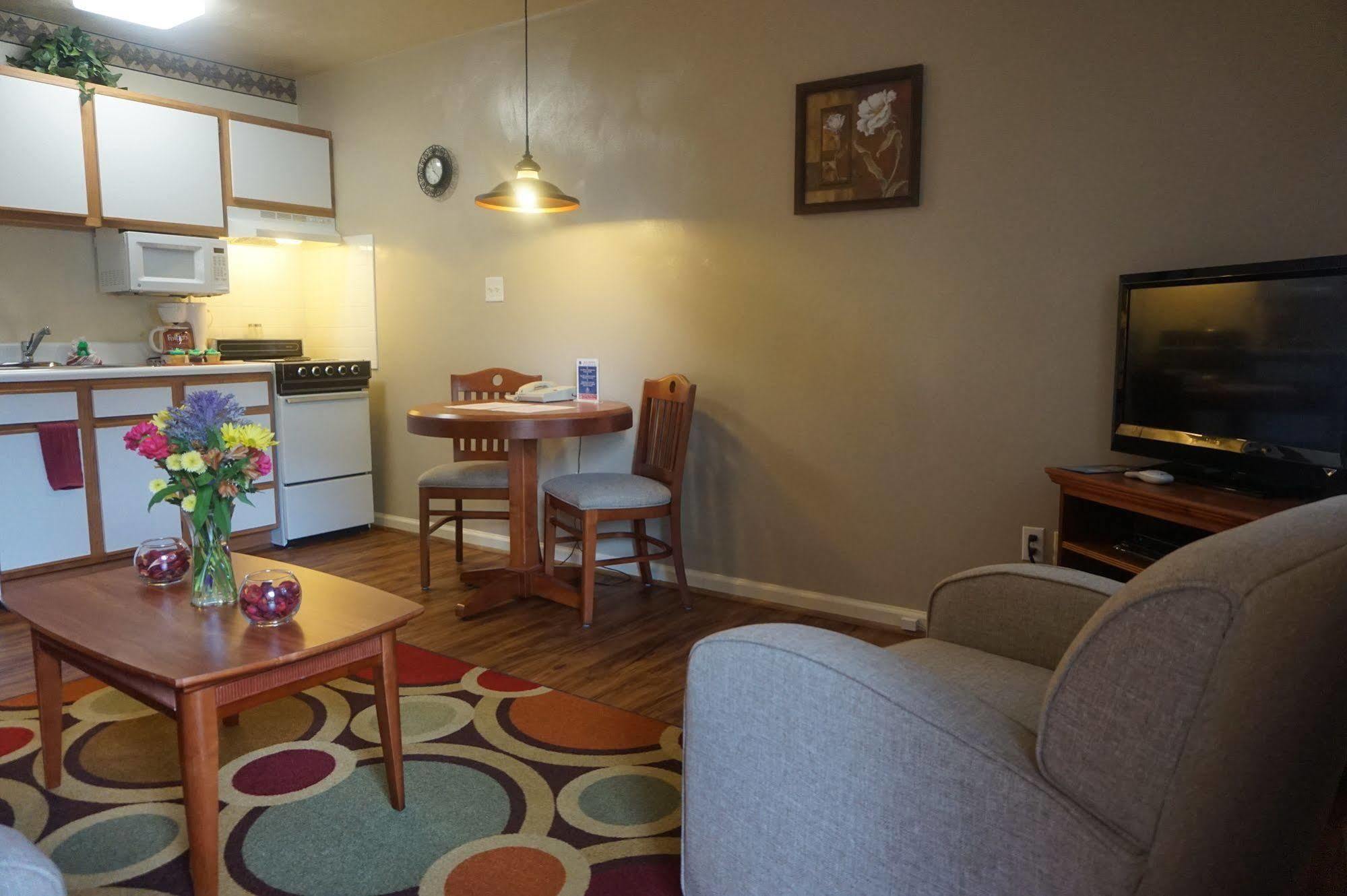 Affordable Suites Канаполис Екстериор снимка