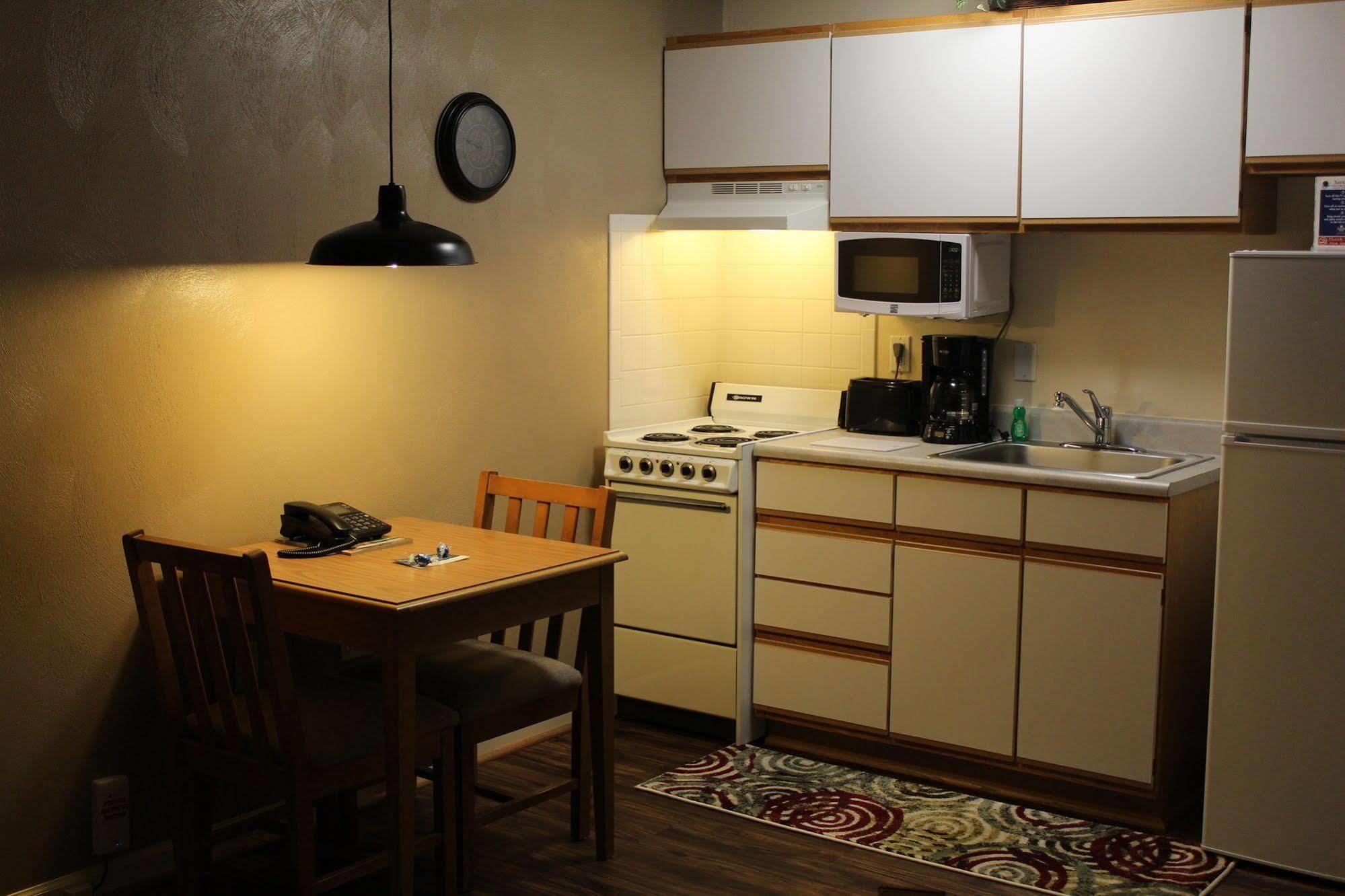 Affordable Suites Канаполис Екстериор снимка