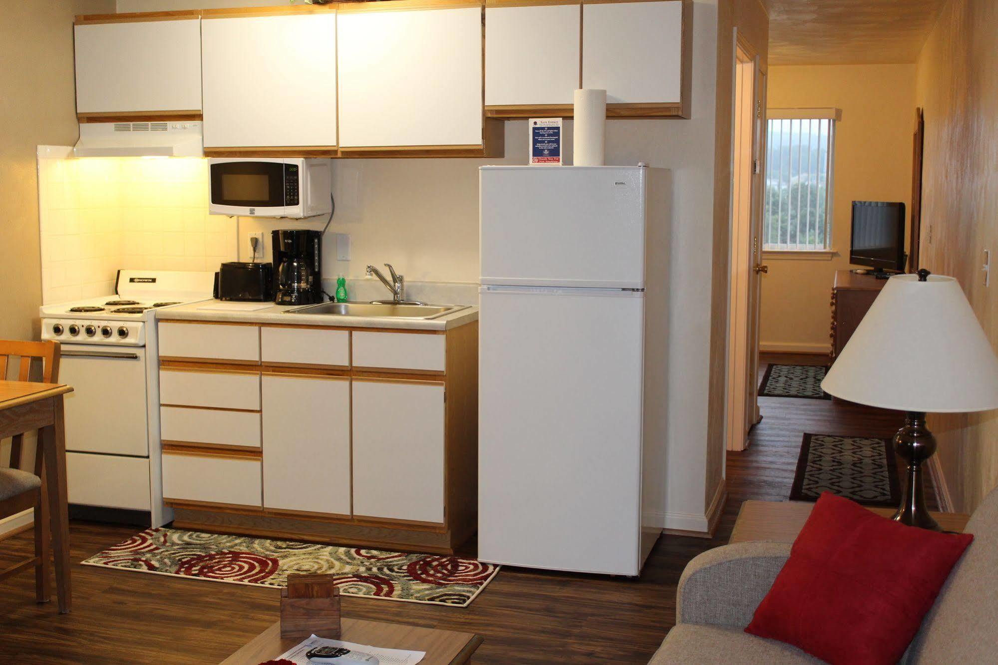 Affordable Suites Канаполис Екстериор снимка