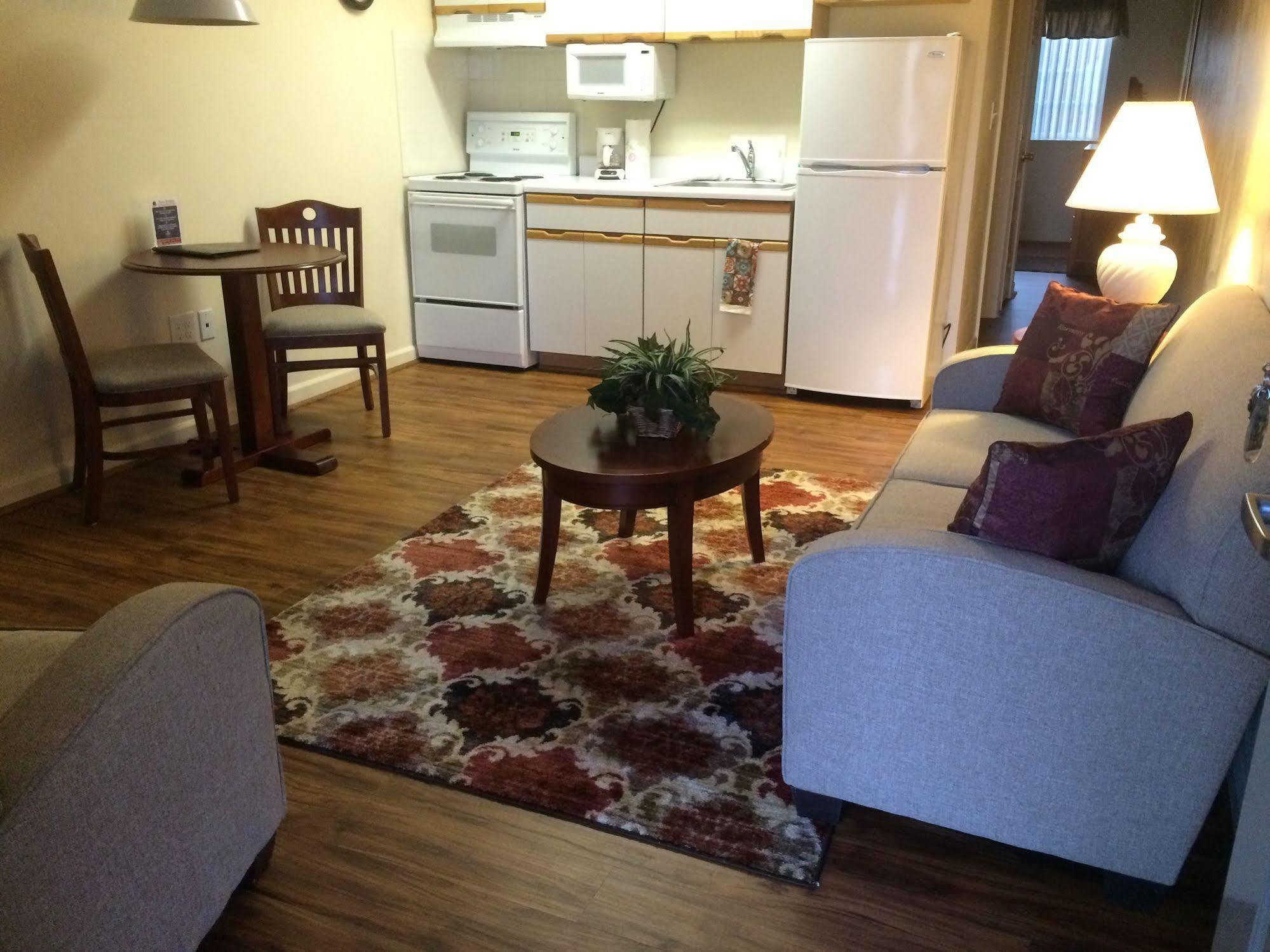Affordable Suites Канаполис Екстериор снимка